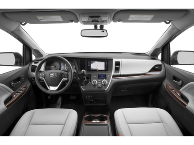 2015 Toyota Sienna XLE 8 Passenger