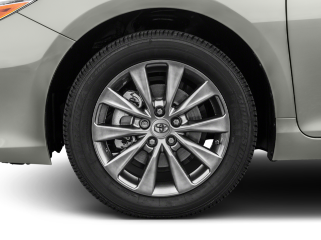 2016 Toyota Camry Hybrid XLE