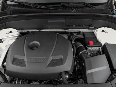 2016 Volvo XC90 T5 Momentum