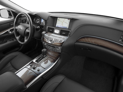 2017 INFINITI Q70L 3.7
