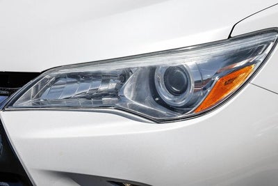 2016 Toyota Camry Hybrid XLE