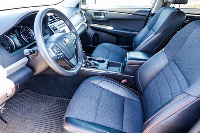 2017 Toyota Camry SE