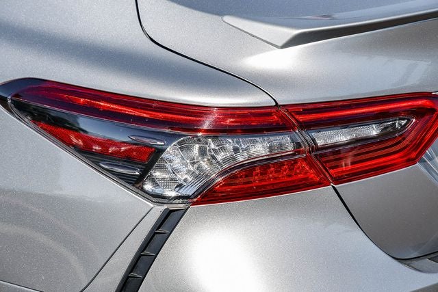 2022 Toyota Camry Hybrid XSE