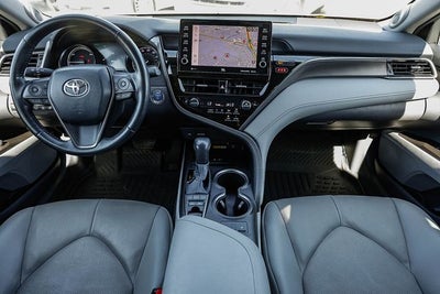 2022 Toyota Camry Hybrid XSE