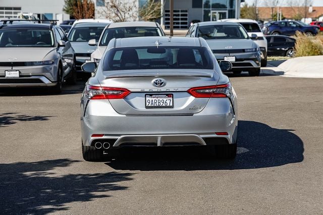 2022 Toyota Camry Hybrid XSE