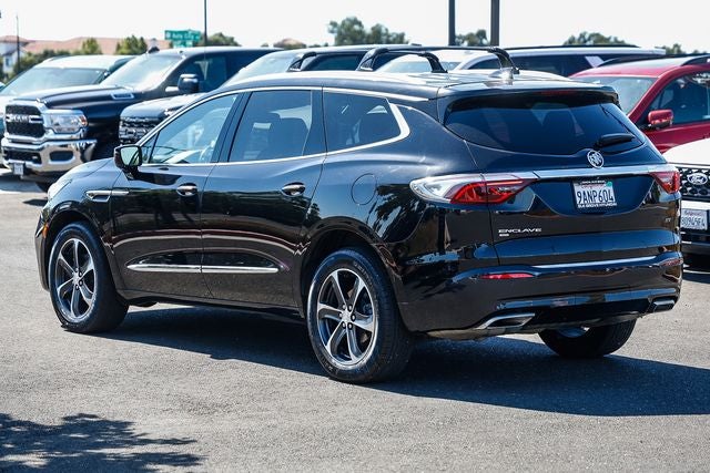 2022 Buick Enclave Essence