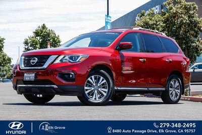 2019 Nissan Pathfinder SV