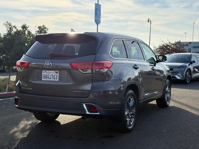 2018 Toyota Highlander Limited Platinum