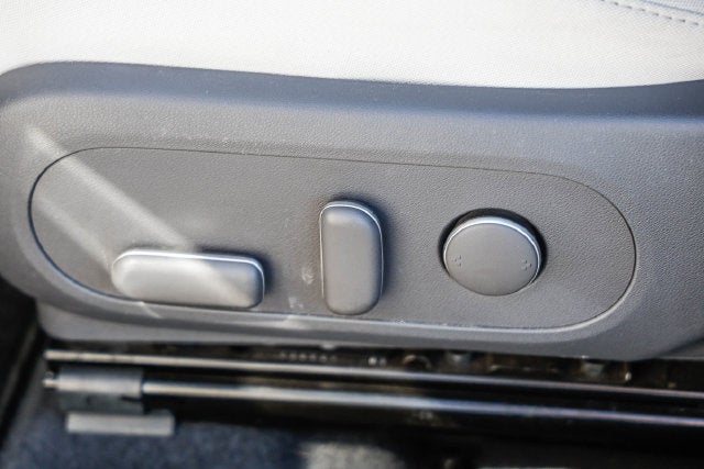 2025 Hyundai KONA ELECTRIC SEL