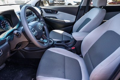 2022 Hyundai KONA SE