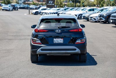 2022 Hyundai KONA SE