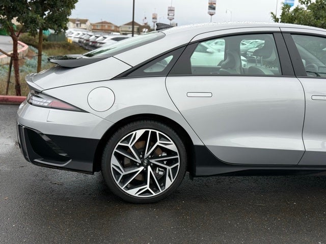 2025 Hyundai IONIQ 6 SEL