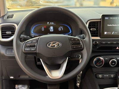 2025 Hyundai VENUE SE