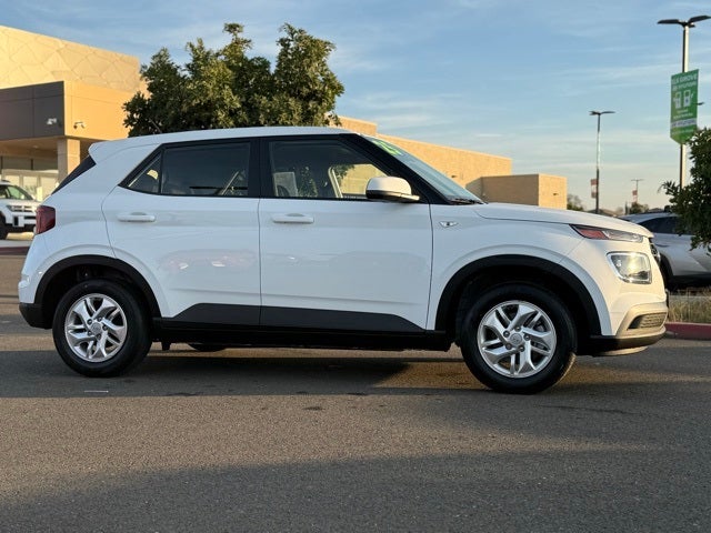 2025 Hyundai VENUE SE