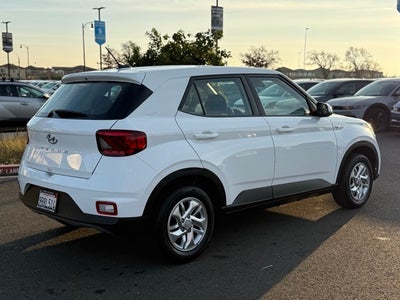 2025 Hyundai VENUE SE