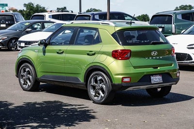 2023 Hyundai VENUE SEL