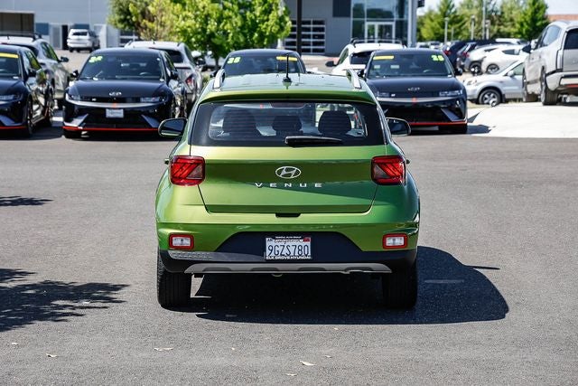 2023 Hyundai VENUE SEL