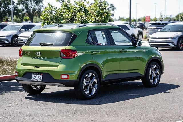 2023 Hyundai VENUE SEL