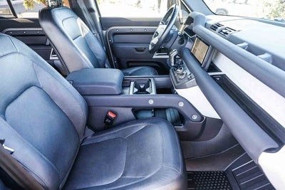 2023 Land Rover Defender 110 SE