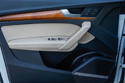 2023 Audi Q5 45 S line Premium quattro