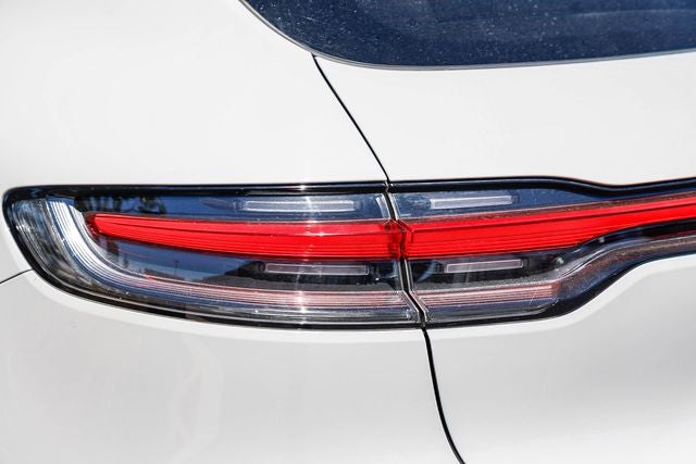 2022 Porsche Macan Base