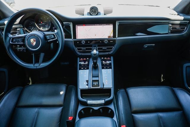 2022 Porsche Macan Base