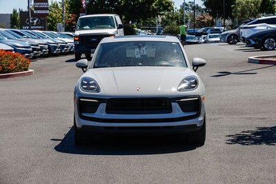 2022 Porsche Macan Base