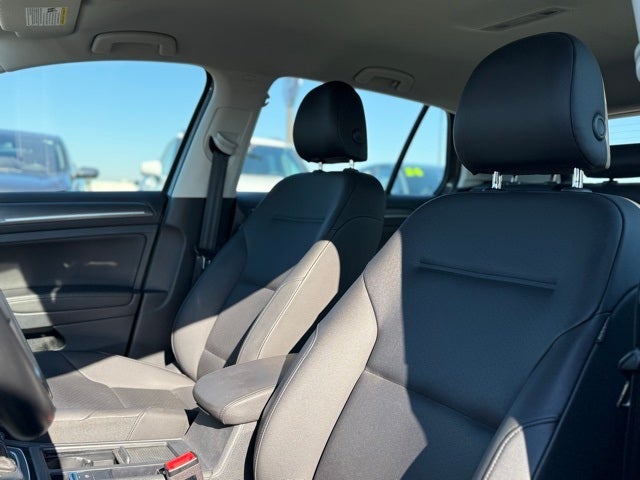 2019 Volkswagen e-Golf SEL Premium