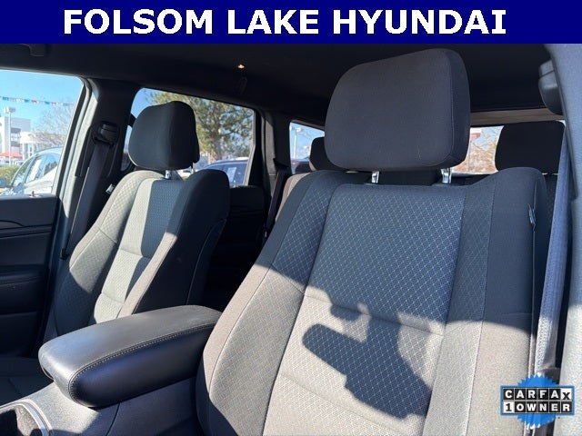 2020 Jeep Grand Cherokee Laredo E