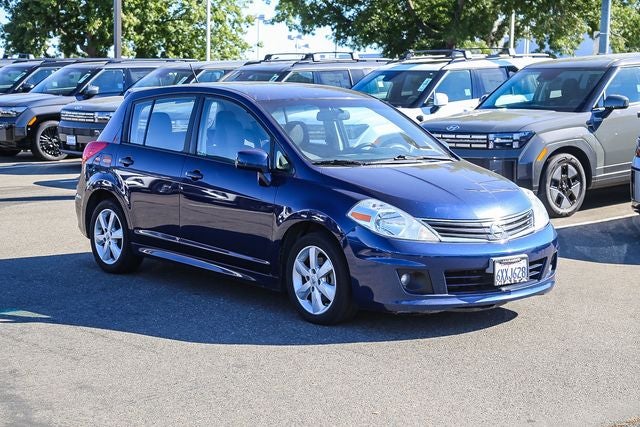2012 Nissan Versa 1.8 SL