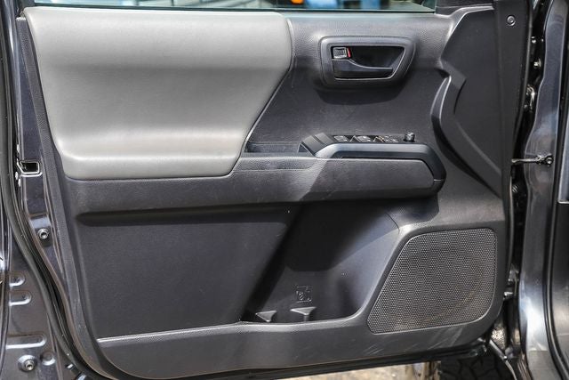 2022 Toyota Tacoma SR V6