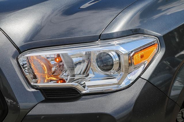 2022 Toyota Tacoma SR V6