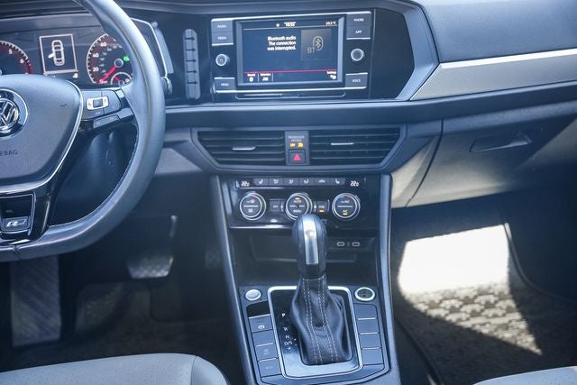 2021 Volkswagen Jetta R-Line