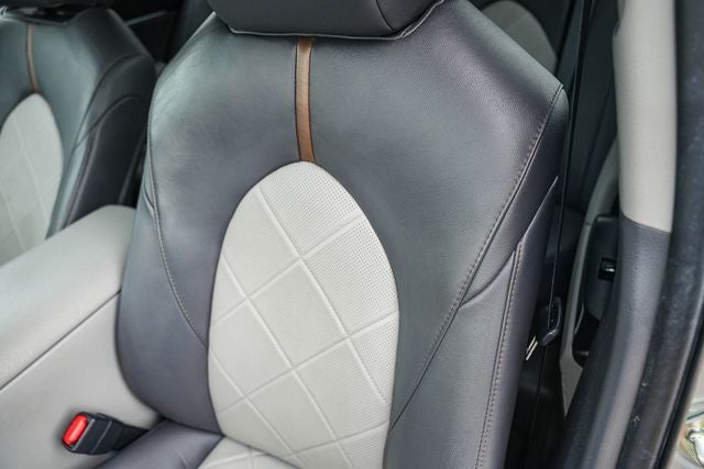 2018 Toyota Camry Hybrid XLE