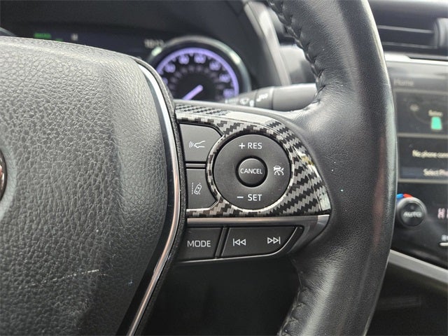 2020 Toyota Camry Hybrid XLE