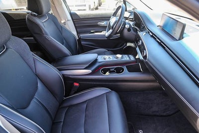 2023 Genesis Electrified GV70 Advanced