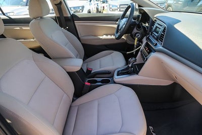 2018 Hyundai ELANTRA SE