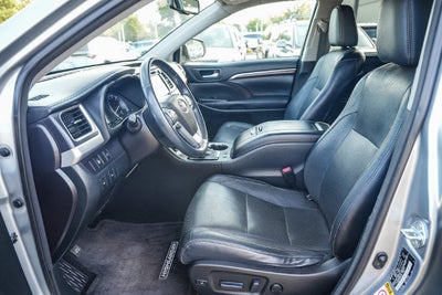 2016 Toyota Highlander Limited Platinum V6