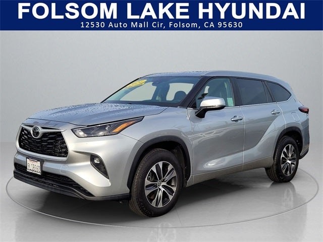 2024 Toyota Highlander XLE