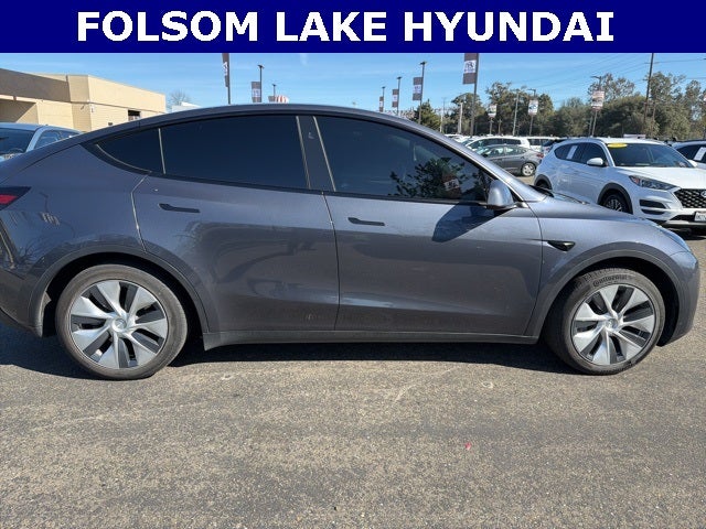 2023 Tesla Model Y Standard Range