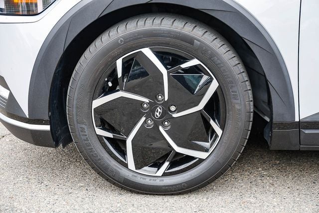 2024 Hyundai IONIQ 5 SE