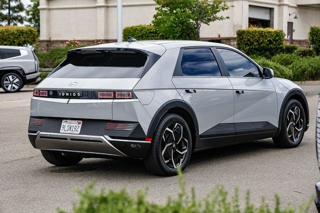 2024 Hyundai IONIQ 5 SE