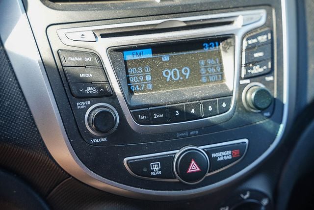 2017 Hyundai ACCENT SE