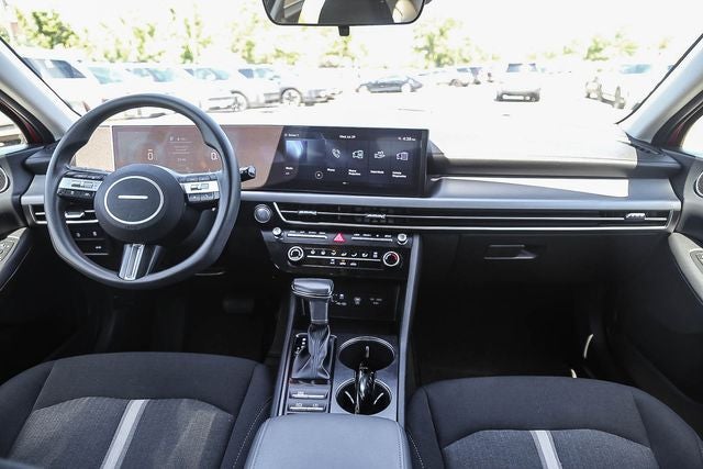 2025 Hyundai SONATA SE