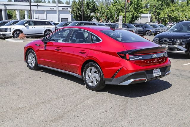 2025 Hyundai SONATA SE
