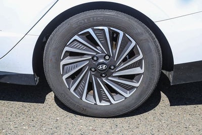 2025 Hyundai SONATA HYBRID SEL