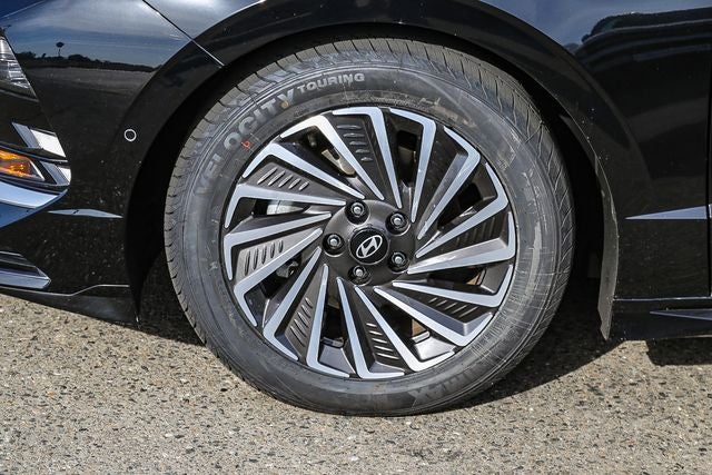 2024 Hyundai SONATA HYBRID Limited