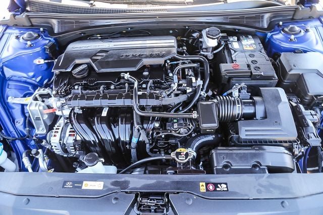 2023 Hyundai ELANTRA SE