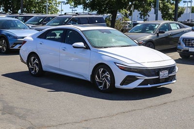 2025 Hyundai ELANTRA SEL Convenience