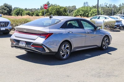 2025 Hyundai ELANTRA SEL Convenience